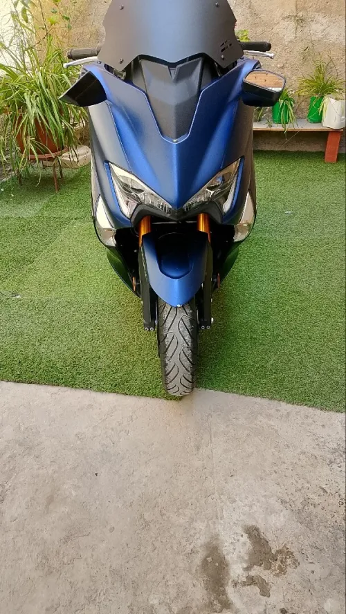 YAMAHA TMAX 