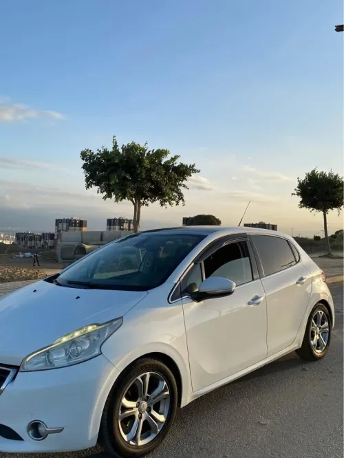 Peugeot 208 2014 Allure