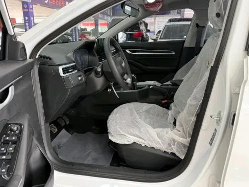 Geely Emgrand 2025 2025