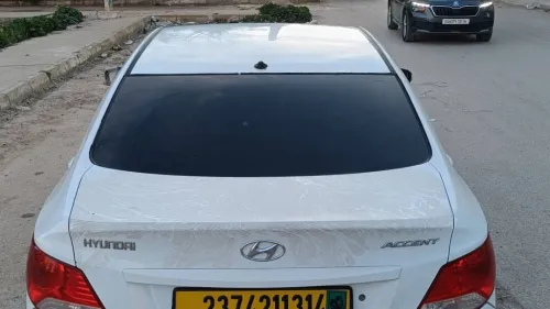 Hyundai Accent RB  4 portes 2013 Accent RB  4 portes