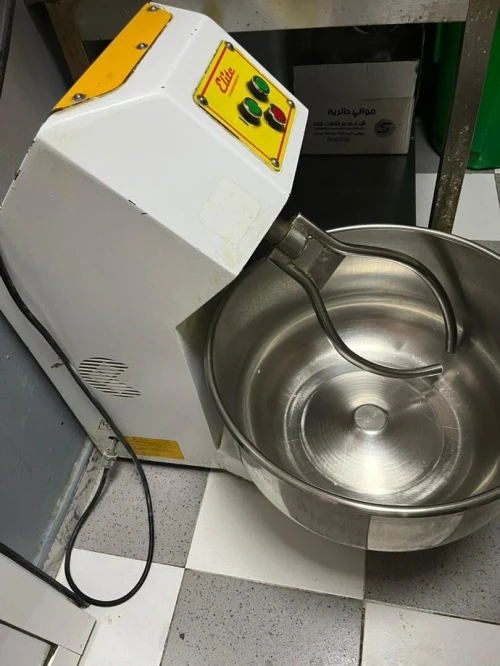 MATÉRIEL COMPLET POUR PIZZERIA FAST-FOOD EN TRÈS BON ÉTAT