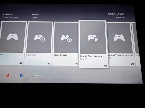 Xbox 360 ultra slim flash et glitch avec 2 manette