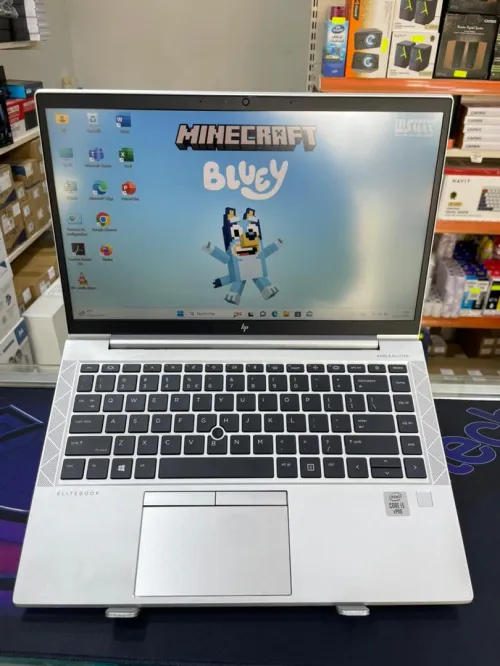 Laptop HP EliteBook 840 G7 + Un Cadeaux