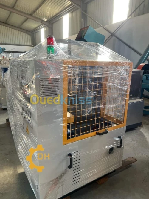 Machine Fabrication des gobelet en papier "HIGH SPEED" الة صناعة اكواب ورقية 