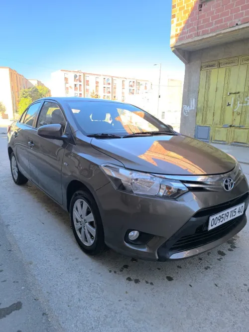 Toyota Yaris Sedan 2015 Play