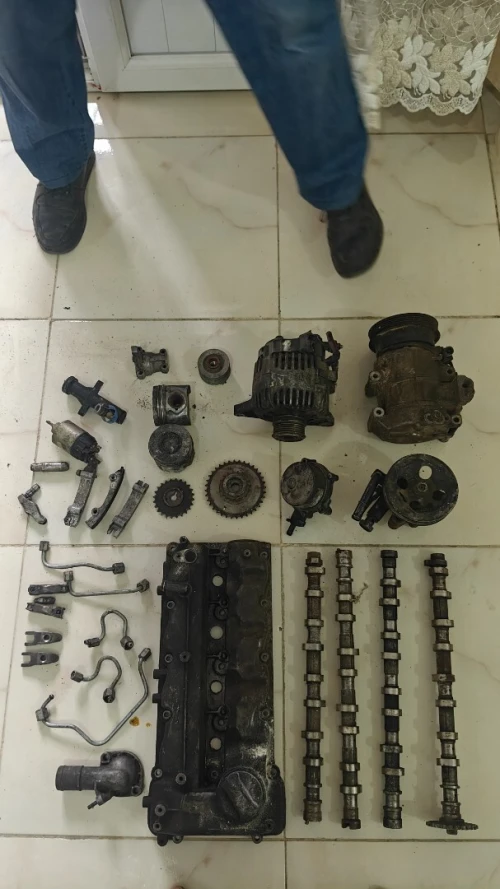Moteur et pièces