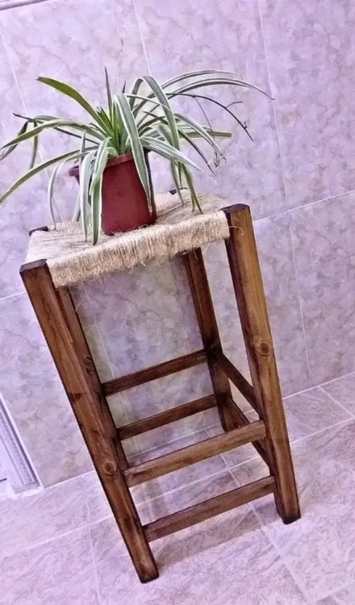 مقعد مرتفع 70 سم، خشبي، منسوج بخيط سباولو
