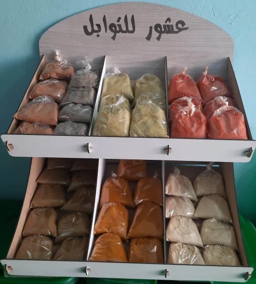 رفوف عرض المنتجات للمعارض والمحلات