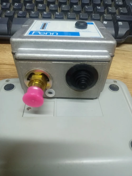 PRESSOSTA HP "PENN" 