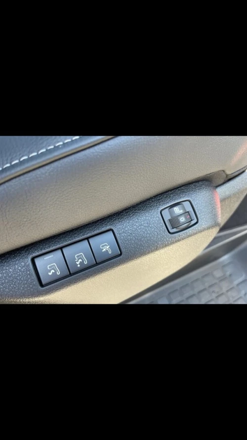 Peugeot Traveller Spacetourer Expert Jumpy 2025 VIP