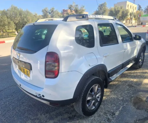 Dacia Duster 2015 FaceLift Lauréate