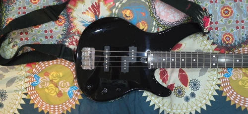 Guitar Basse YAMAHA TRBX174
