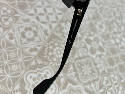 Lunettes de soleil EMPORIO ARMANI original UK