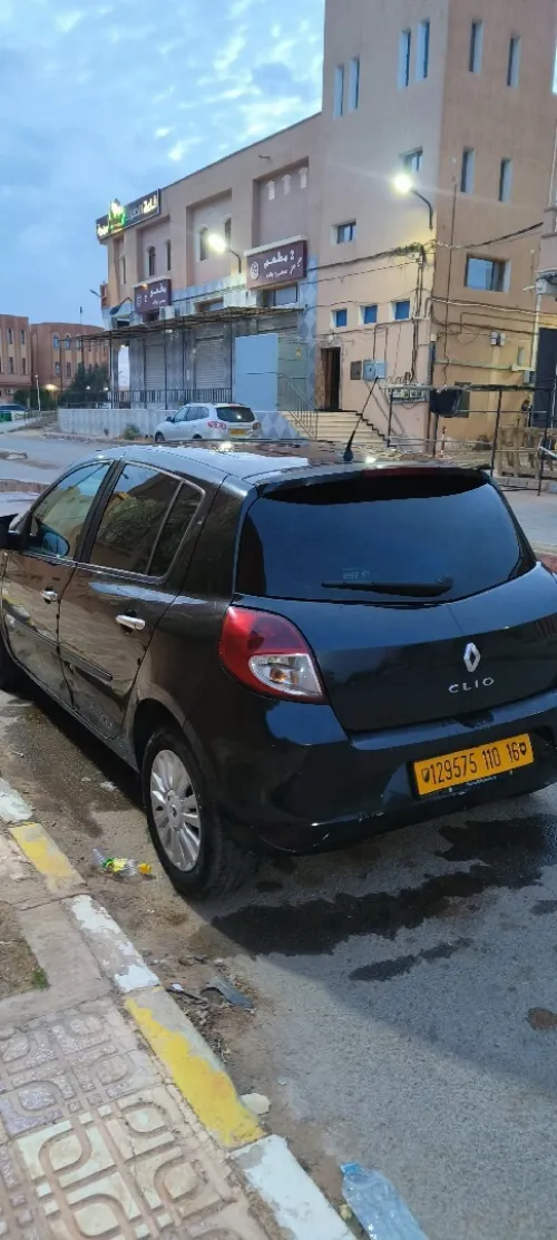 Renault Clio 3 2010 Exception