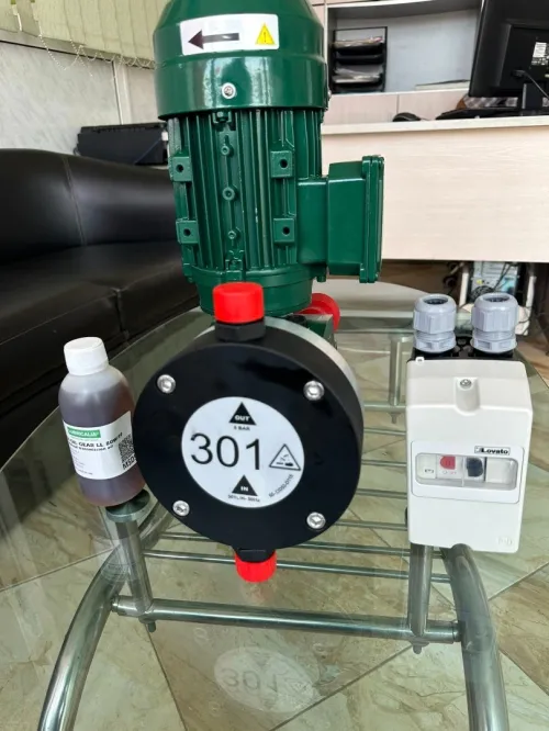 POMPES DOSEUSES A PISTON & AGITATEURS A TURBINE