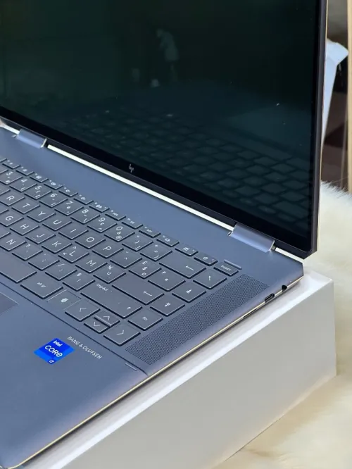 HP SPECTRE X360 16-F0XXX 4K OLED I7 11390H 32GO 1TO SSD NVIDIA RTX3050 4GO TACTILE NEUF SOUS EMBALLA