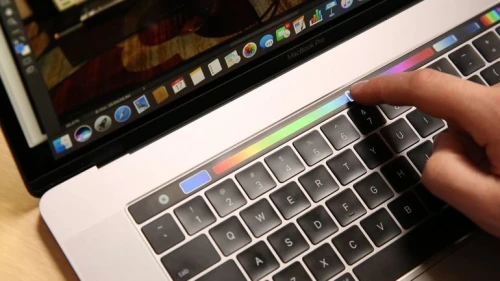 TOUCHBAR 13.3" 2016 I7 3.3GHZ 16GO 256GO SSD CYCLE 211