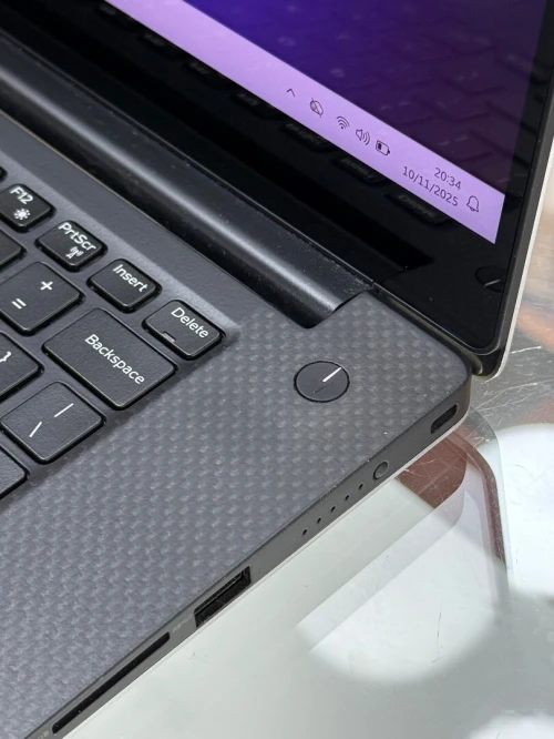 DELL XPS 15 9550 I7 6700H 16GO 1TO SSD NVIDIA GEFORCE GTX960M 2GO 4K TACTILE 