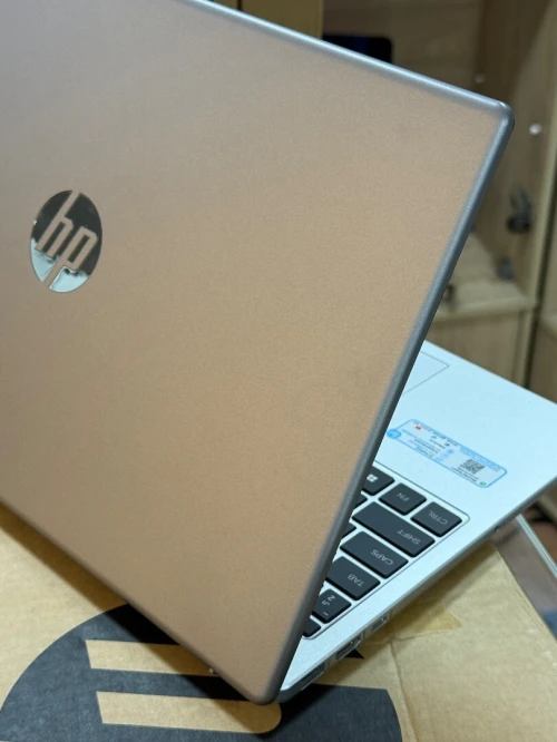 HP 255 G10 AMD RYZEN 5 7530U 16GO 512GO SSD NEUF SOUS EMBALLAGE 