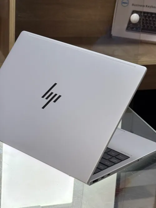 HP ELITEBOOK G1a 13 AI AMD RYZEN 7 250 32GO DDR5 512GO SSD NVME