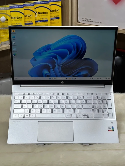 HP PAVILLON 15 EG2XXX I5 1235U 8GO 512GO SSD TACTILE 