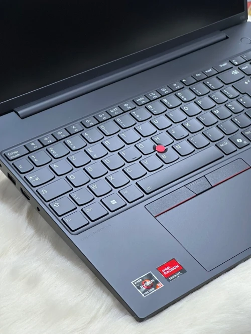 LENOVO THINKPAD E16 GEN 1 AMD RYZEN 5 7535U 16GO 256GO SSD NVME NEUF SOUS EMBALLAGE 