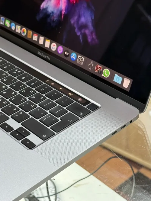 MACBOOK PRO RETINA 16 TOUCHBAR I9 9880H 2.3GHZ 64GO 2TO SSD AMD RADEON PRO 5500M 8GO