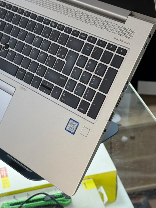 HP ELITEBOOK 850 G6 I5 8265U 16GO 256GO SSD AMD RADEON 550X 2GO 