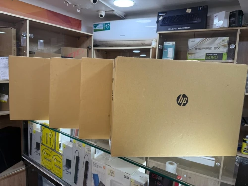 ALL IN ONE HP 24 CR0069NY I5 1334U 8GO 512GO SSD 24 FHD NEUF SOUS EMBALLAGE