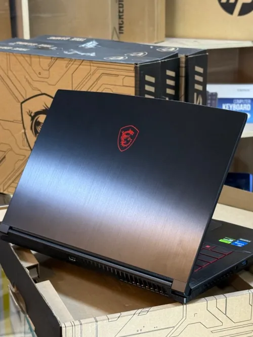 MSI THIN GF63 12VE I5 12450H 16GO 512GO SSD NVIDIA GEFORCE RTX4050 6GO NEUF SOUS EMBALLAGE