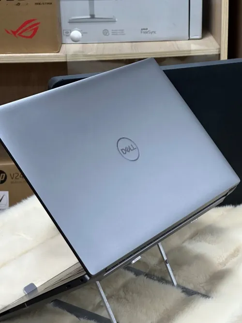 DELL PRECISION 5680 I7 VPRO 13800H 32GO 512GO SSD NVIDIA RTX 2000ada 8GO NEUF SOUS EMBALLAGE 