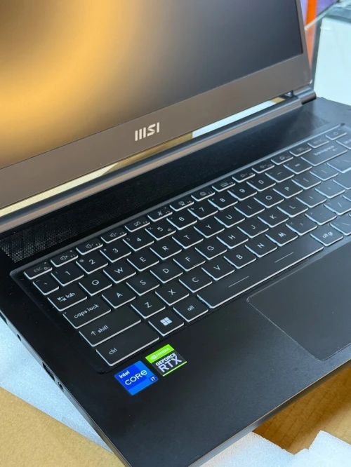 MSI STEALTH 15M B12UE I7 1280P 16GO 512GO SSD NVIDIA GEFORCE RTX3060 6GO NEUF SOUS EMBALLAGE