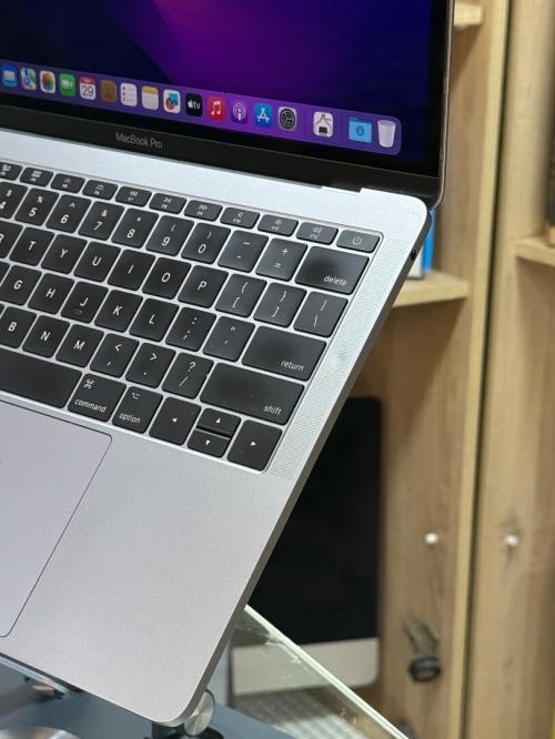 MACBOOK PRO RETINA 13.3 2017 I7 2.5GHZ 16GO 512GO SSD 