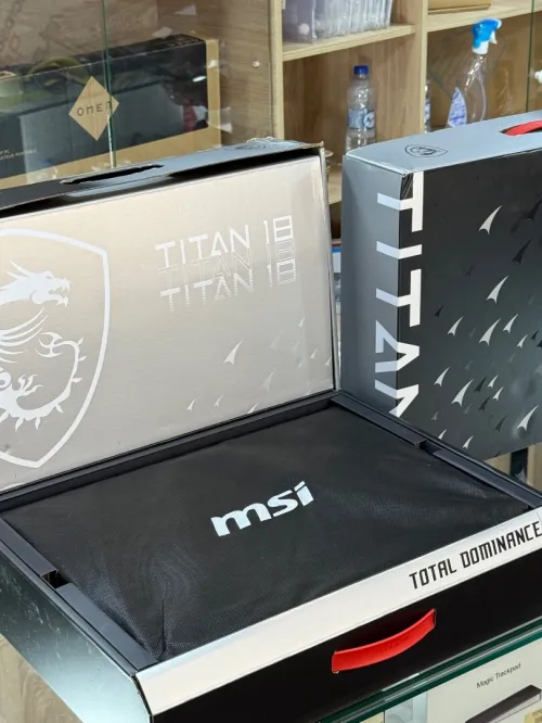 MSI TITAN 18 HX A2XWIG ULTRA 9 285HX 64GO 4TO SSD NVIDIA GEFORCE RTX5080 16GO NEUF SOUS EMBALLAGE 