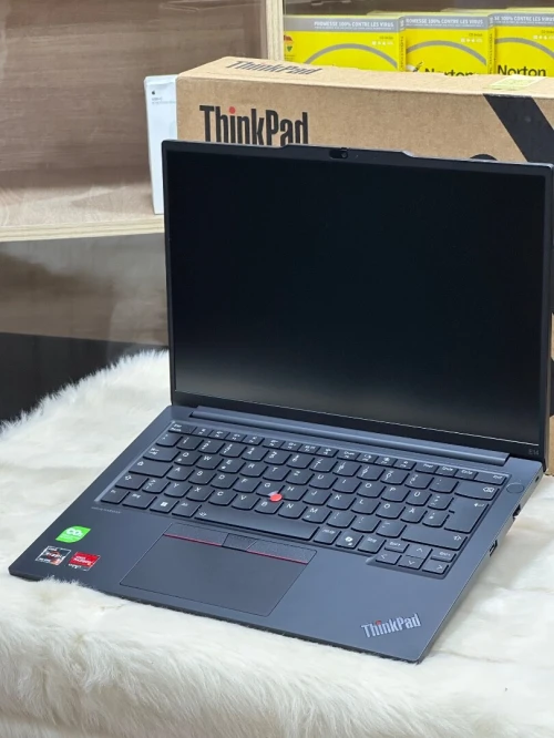LENOVO THINKPAD E14 GEN 6 AMD RYZEN 5 7535U 32GO 512GO SSD NEUF SOUS EMBALLAGE 