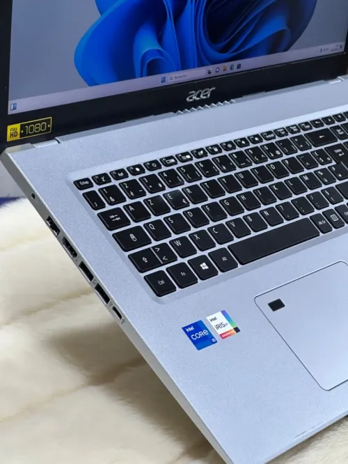 ACER ASPIRE 5 A517-52 I5 1135G7 8GO 256GO SSD NVME 