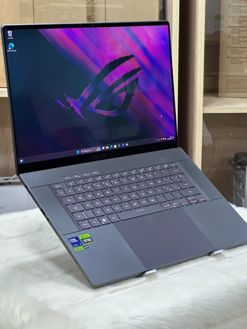ASUS ROG ZEPHYRUS G16 GU605MV ULTRA 9 185H 16GO DDR5 1TO SSD NVIDIA GEFORCE RTX4060 8GO 3K OLED NEUF