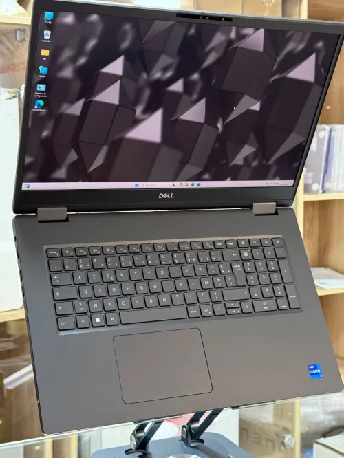 DELL PRECISION 7780 I7 13850HX 32GO DDR5 1TO SSD NVIDIA RTX3500 ada 12GO GDDR6 NEUF JAMAIS UTILISÉ 