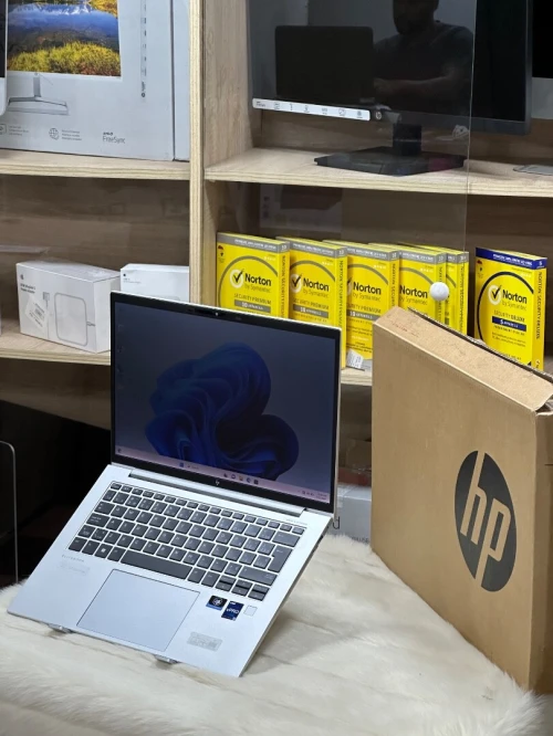 HP ELITEBOOK 840 G9 I5 VPRO 1245U 16GO DDR5 512GO SSD NVME 