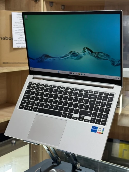 SAMSUNG GALAXYBOOK 2 PRO 750XED I5 1235U 8GO 256GO SSD NVME