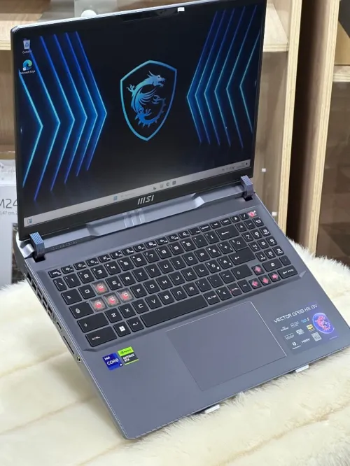 MSI VECTOR 16 HX A13VHG I9 13950HX 32GO DDR5 2TO SSD NVIDIA GEFORCE RTX4090 16GO GDDR6