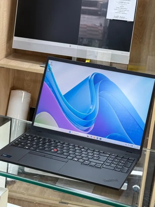 LENOVO THINKPAD T16 GEN 3 INTEL CORE ULTRA 7 VPRO 165H 16GO 512GO SSD NVME