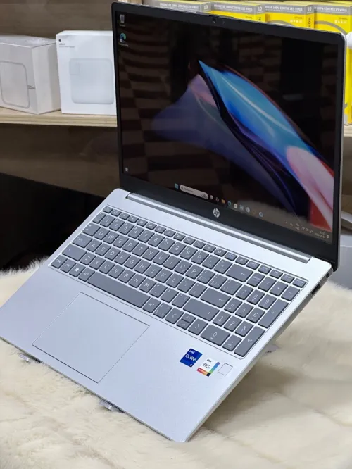 HP LAPTOP 15 FD0XXX I7 1355U 16GO 1TO SSD NVME TACTILE 