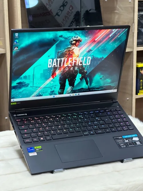 MEDION ERAZER MAJOR X20 I7 13700HX 16GO DDR5 1TO SSD NVIDIA GEFORCE RTX4070 8GO GDDR6 