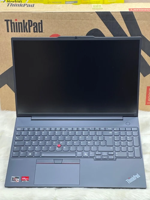 LENOVO THINKPAD E16 GEN 1 AMD RYZEN 5 7535U 16GO 256GO SSD NVME NEUF SOUS EMBALLAGE 