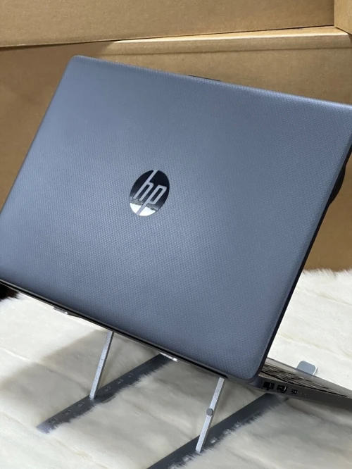 HP LAPTOP 15 DW1011NK CELERON N4020 4GO 256GO SSD NEUF SOUS EMBALLAGE 
