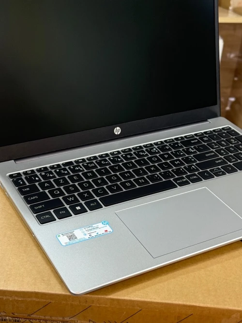 HP 255 G10 AMD RYZEN 5 7530U 16GO 512GO SSD NEUF SOUS EMBALLAGE 