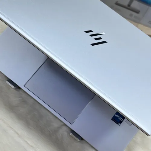 HP ELITEBOOK 830 G9 2023 ECRAN 13.3" FHD LED WITH HP SURE VIEW I5 VPRO 1245U RAM 16GO 512GO SSD