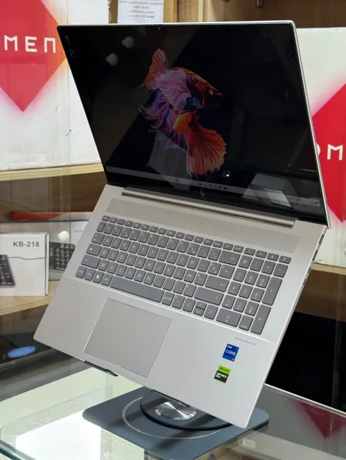 HP ENVY 17 CW0XXX I7 1355U 16GO 512GO SSD NVIDIA GEFORCE RTX3050 4GO GDDR6