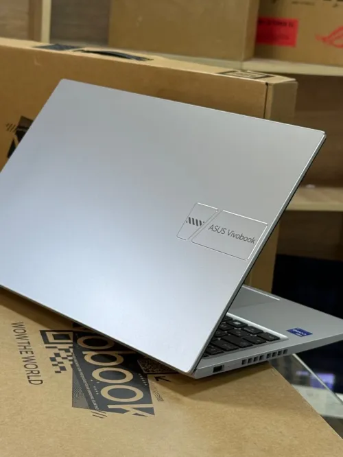 ASUS VIVOBOOK 15 X1502VA I7 13620H 16GO 1TO SSD NVME NEUF SOUS EMBALLAGE